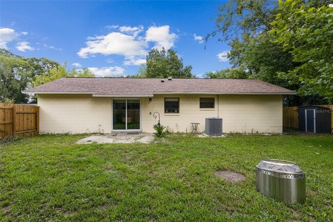 Building Photo - 1228 SW 75th Dr
