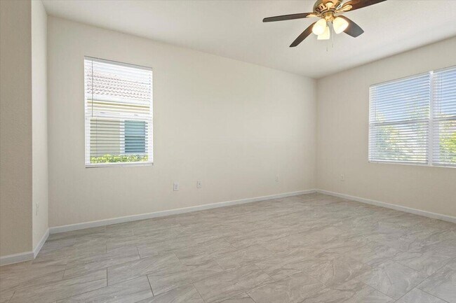 Building Photo - 12133 SW Aventino Dr