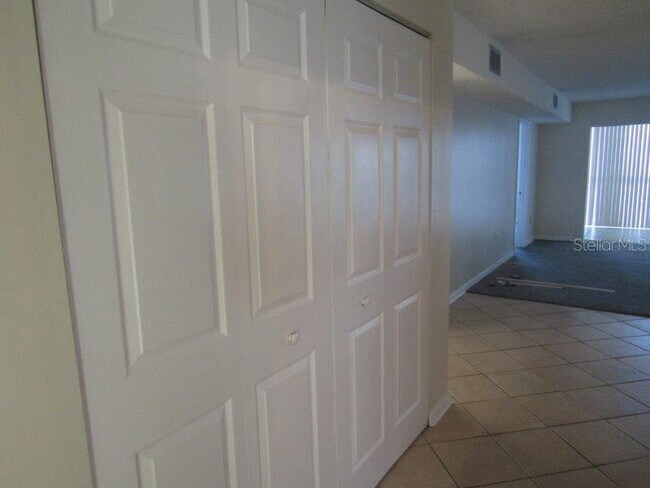 Building Photo - 4939 Floramar Terrace