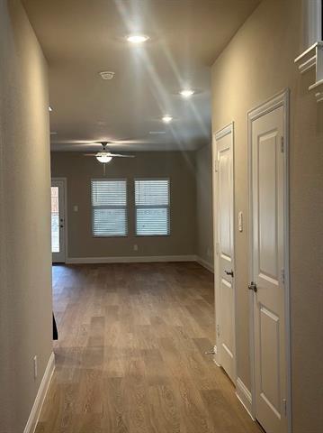 Building Photo - 708 Hemingway Ln