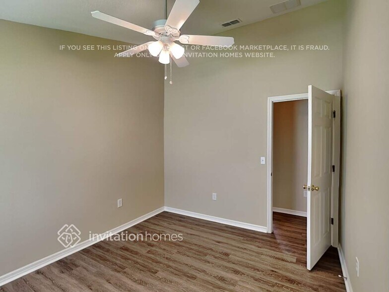 Building Photo - 4124 Sophia Blvd
