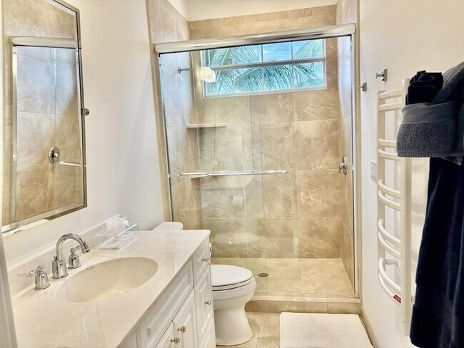 Building Photo - home