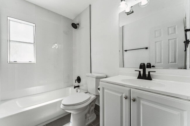 Building Photo - 489 NW 2nd Way