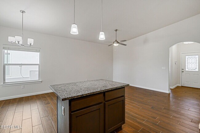 Building Photo - 5913 Ruidoso Downs St