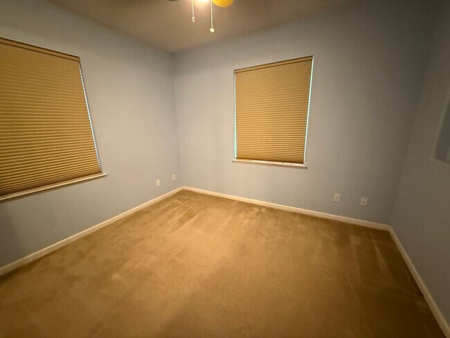 Building Photo - 3509 Silverwood Rd