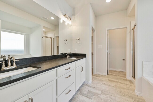 Building Photo - 3124 Tarleton Ct