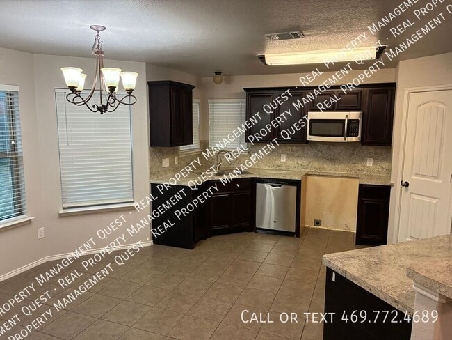 Building Photo - 1410 Beacon Hill Dr