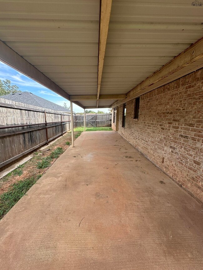 Building Photo - 4314 Grandview W