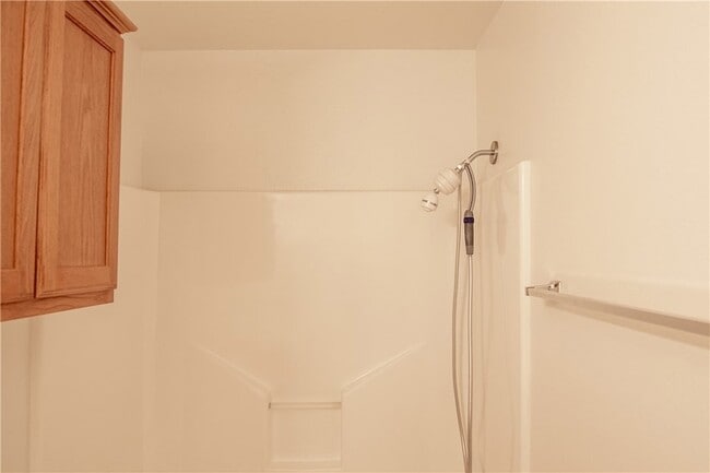 Building Photo - 1735 Rock Hollow Loop