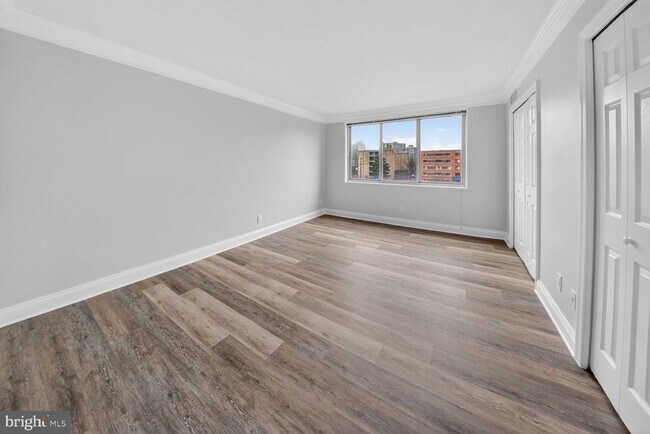 Building Photo - 4977 Battery Ln