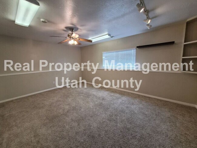 Building Photo - 510 E 300 S