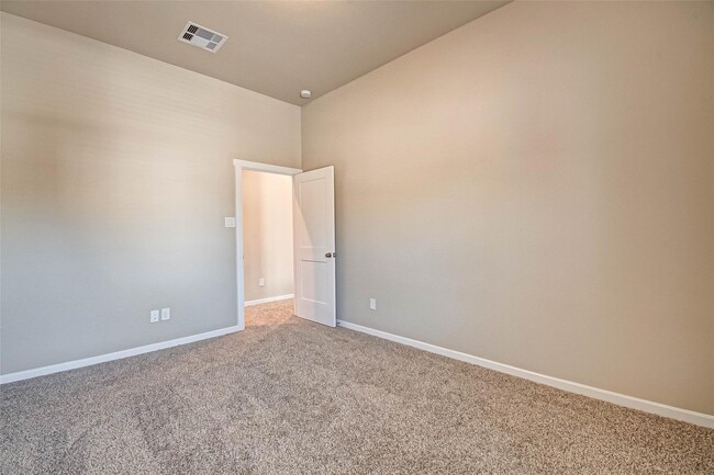 Building Photo - 315 N Spotted Fern Dr