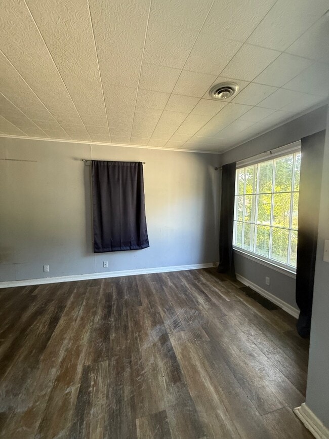 Building Photo - 1012 Woodbine Ave
