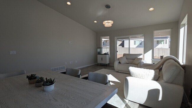 Building Photo - 8260 Nat Love Dr