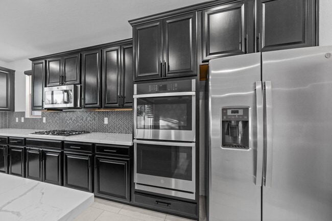Building Photo - 713 Foreign Reef Wy