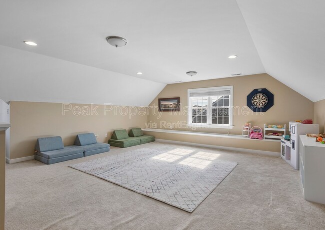 Building Photo - 9069 Brigadier Rd