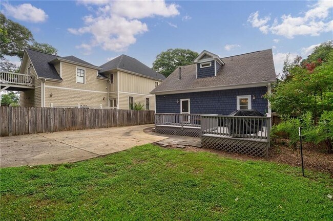 Building Photo - 3405 Fortner St