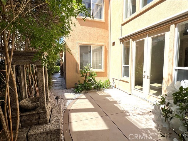 Building Photo - 12 Water Lily Way