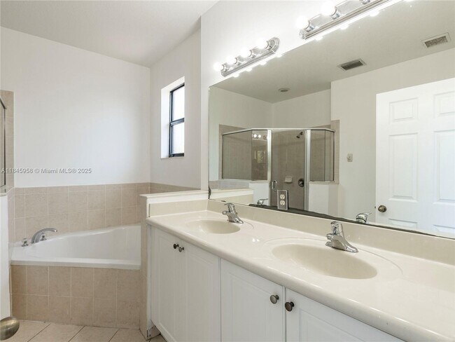 Building Photo - 11382 SW 236th St