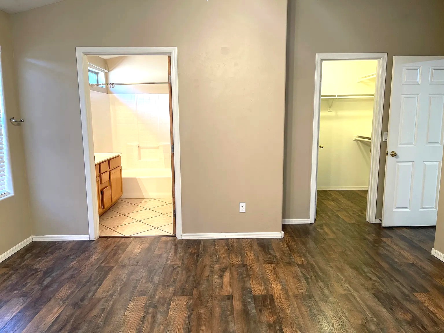 Master bedroom walk in closet with double sinks vanity - 10608 E Caballero St