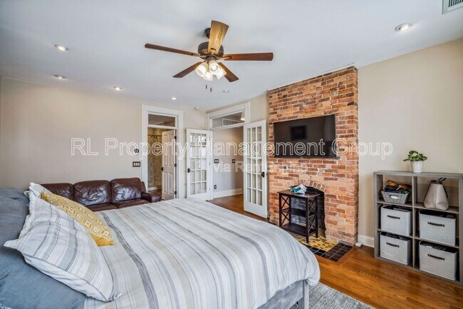 Building Photo - 322 Wilber Ave