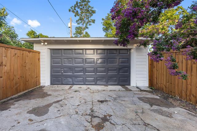 Building Photo - 10230 Newcombe Dr