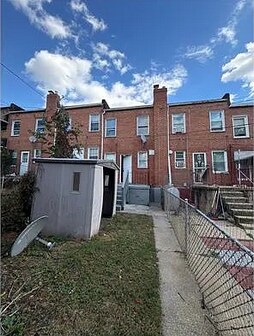 Building Photo - 2 Bedroom Plus Basement