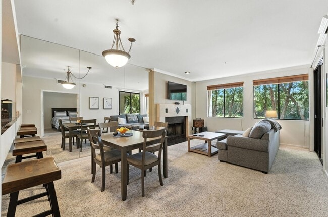 Building Photo - Beautiful 2-Bed, 2-Bath Condo in Gainey Ranch!