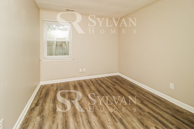 Building Photo - Rest. Relax. Recharge. Home awaits!