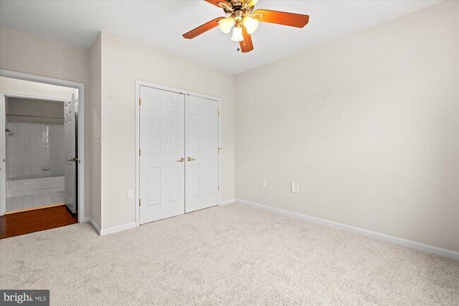 Building Photo - 5120 Donovan Dr