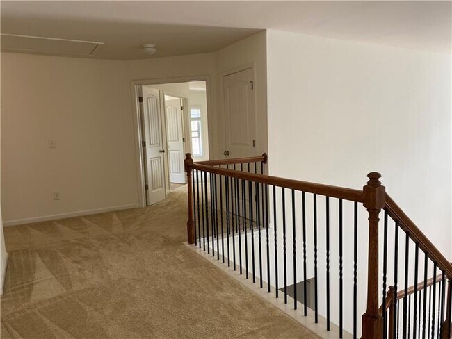Building Photo - 3355 Earhart Way