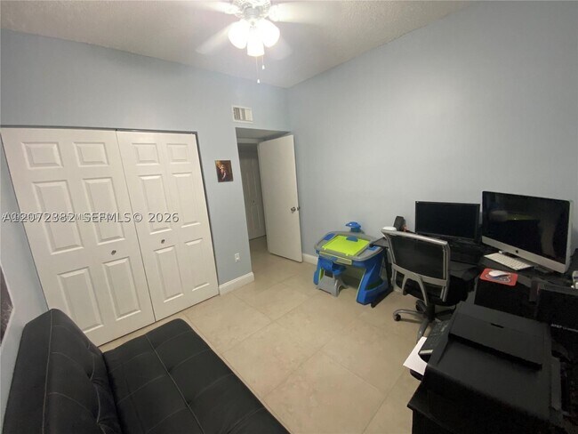 Building Photo - 8806 SW 130th Ct