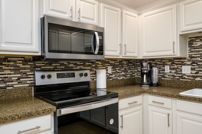 Building Photo - 9455 E Raintree Dr