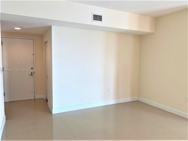 Building Photo - 1745 E Hallandale Beach Blvd