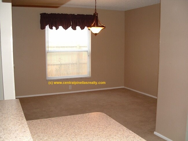 Building Photo - 3664 Montclair Dr