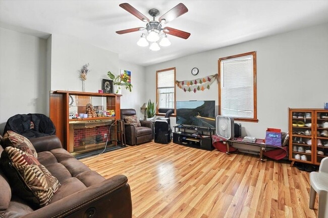 Building Photo - 175 Van Winkle Ave