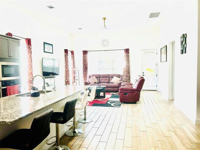 Building Photo - 600 C-Bar Ranch Trl