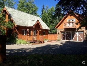 Building Photo - Charming 2-Bedroom Home with Mother-In-Law...