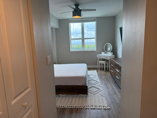 Building Photo - 350 N Federal Hwy