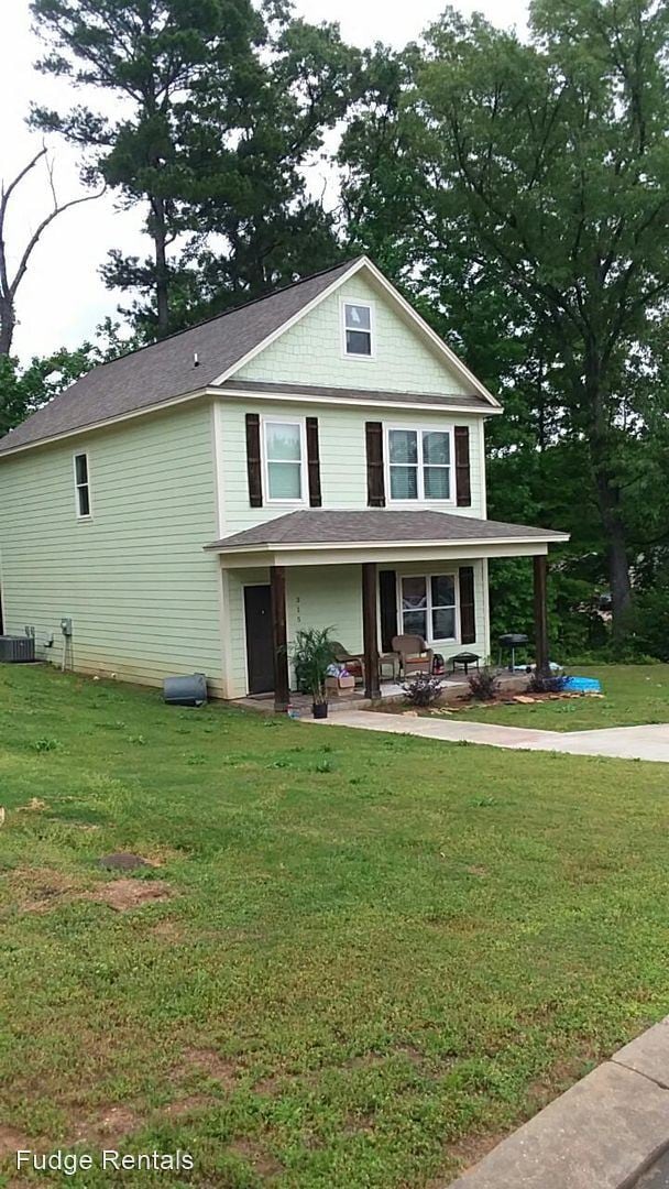 Primary Photo - 3 br, 2.5 bath House - 315 Countryview Cove