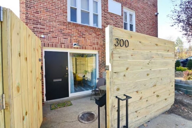 Building Photo - 339 Angell St