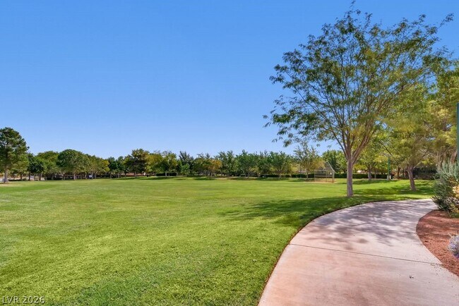 Building Photo - 917 Vegas View Dr