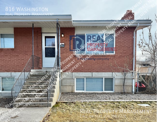 Building Photo - 816 Washington-