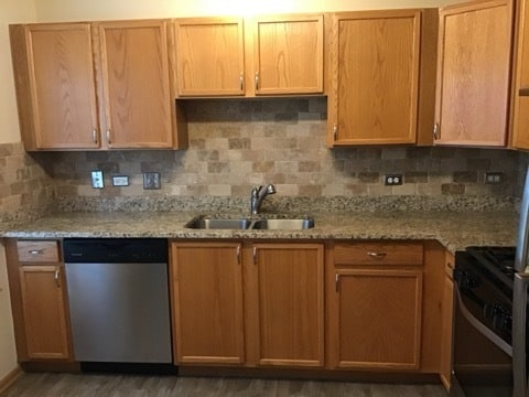 Building Photo - 2811 Rutland Cir