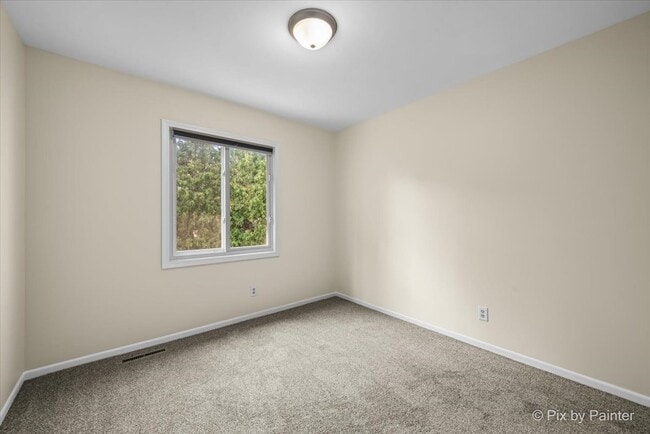 Building Photo - 676 Concord Dr