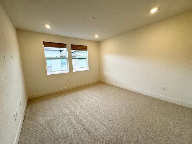 Building Photo - Perfect Shape Dublin Home in The Boulevard...