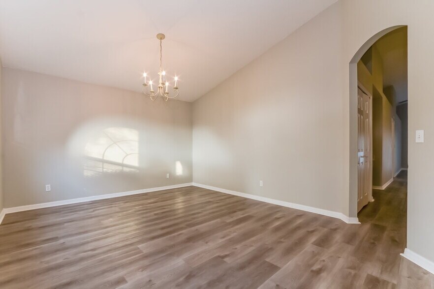 Building Photo - 4073 Waltham Forest Dr