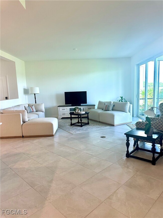 Building Photo - 20610 Hazelnut Ct