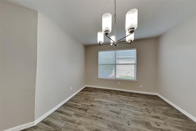 Building Photo - 21922 Willow Shade Ln