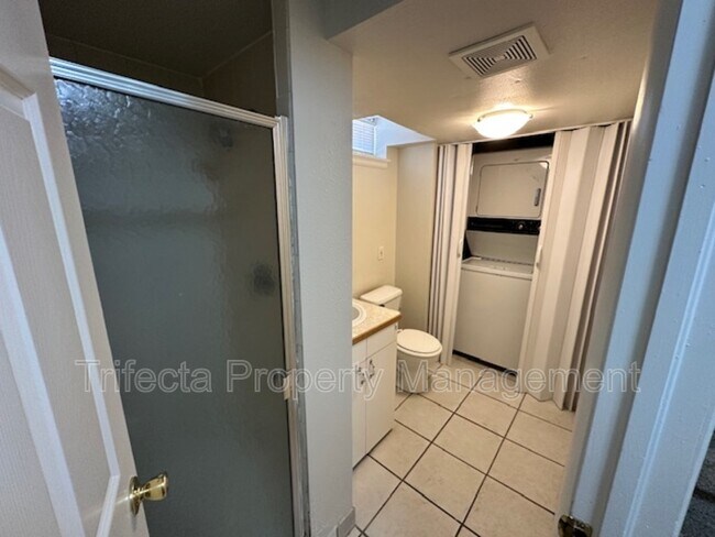 Building Photo - 622 Miller Dr